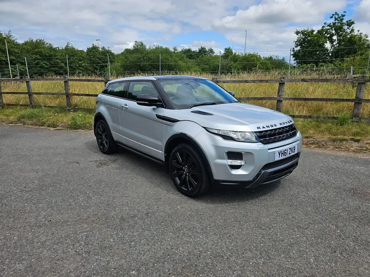 Used Land Rover Range Rover evoque Dynamic 190 HP (139 kW) 2011 Silver Coupe