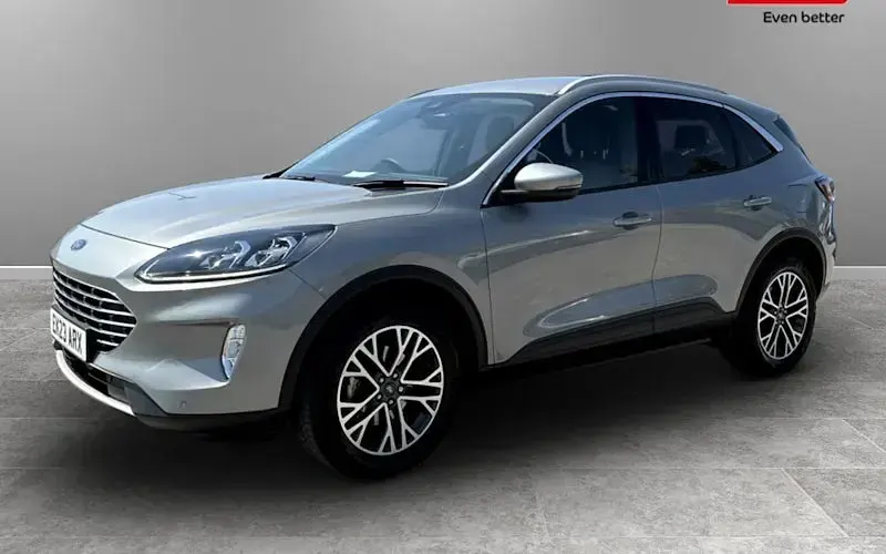 Used Ford Kuga Titanium 150 HP (110 kW) 2023 Silver SUV