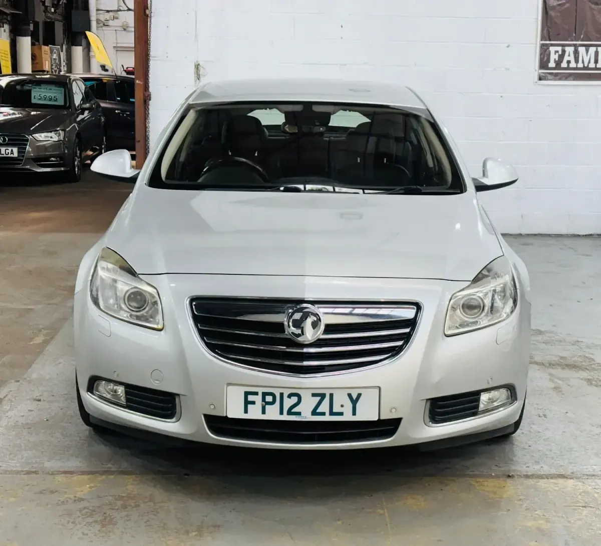 Used Vauxhall Insignia Elite 160 HP (117 kW) 2012 Silver Hatchback