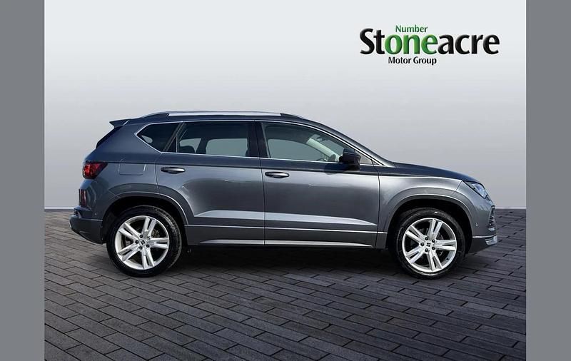 Begagnad Seat Ateca FR 150 HK (110 kW) 2023 Grå SUV