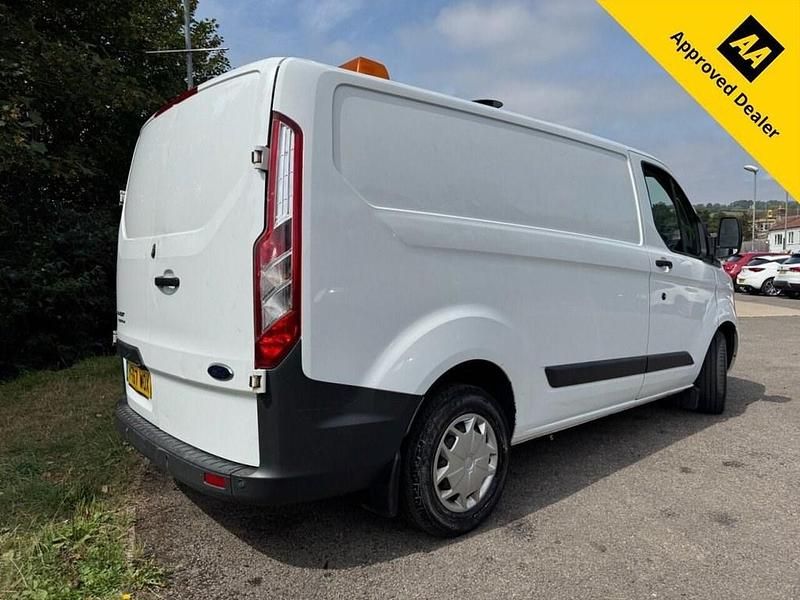 Used Ford Transit Custom Trend 130 HP (95 kW) 2017 White Van