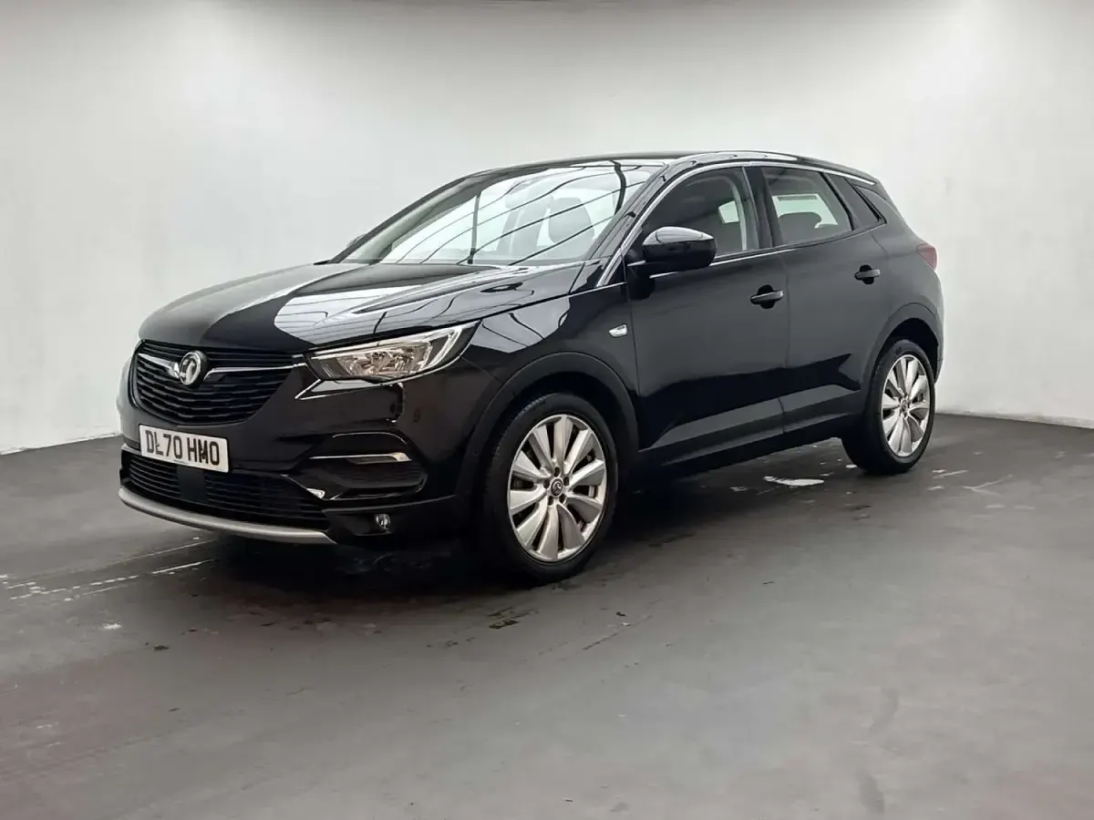 Used Vauxhall Grandland X Elite 130 HP (95 kW) 2020 Black SUV