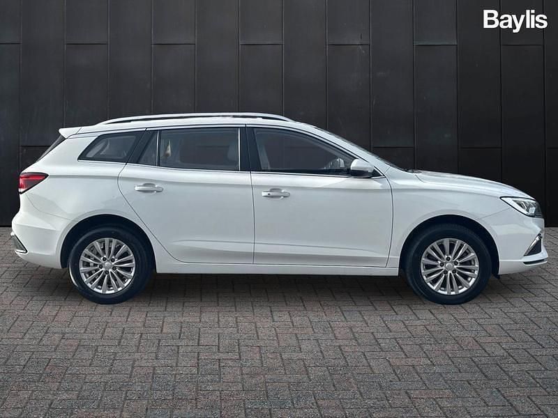 Used MG MG5 EV Exclusive 114 kW (156 HP) 2021 White Estate