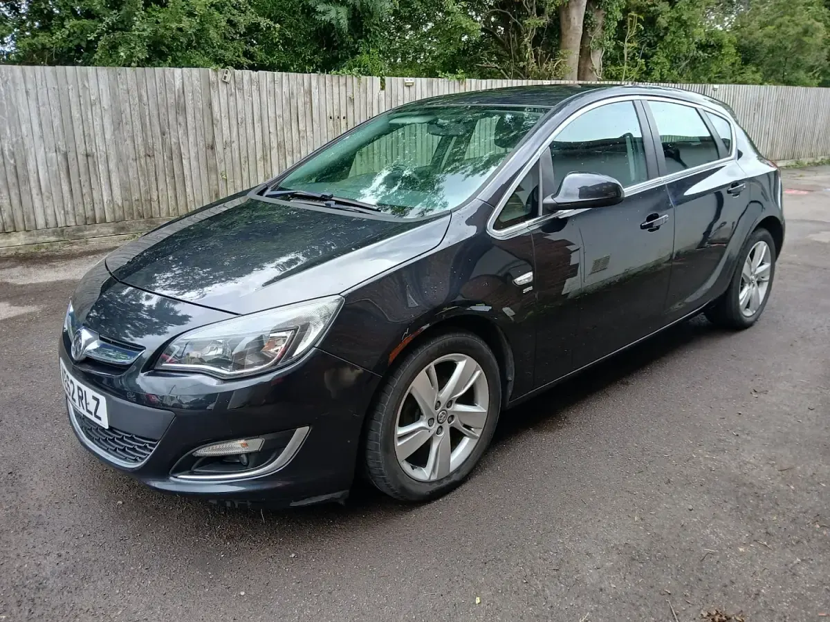 Used Vauxhall Astra SRi 2013 Black Hatchback