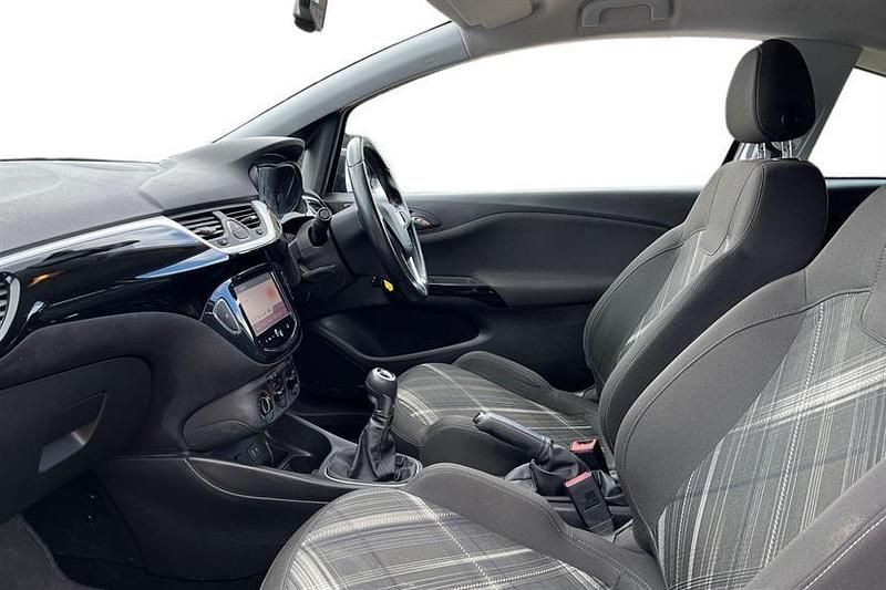 Used Vauxhall Corsa Edition 90 HP (66 kW) 2016 Black Hatchback