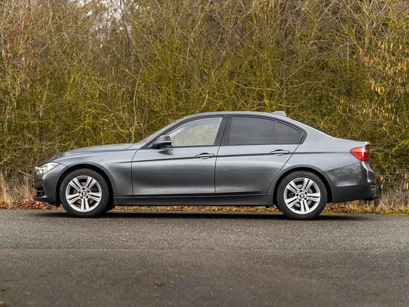Used BMW 318 Sport Line 2018 Grey Sedan
