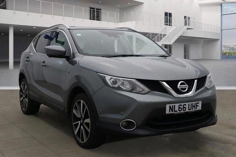Grey Used 2016 Nissan Qashqai S SUV | £7,995 (Fair price) - Image 1/1