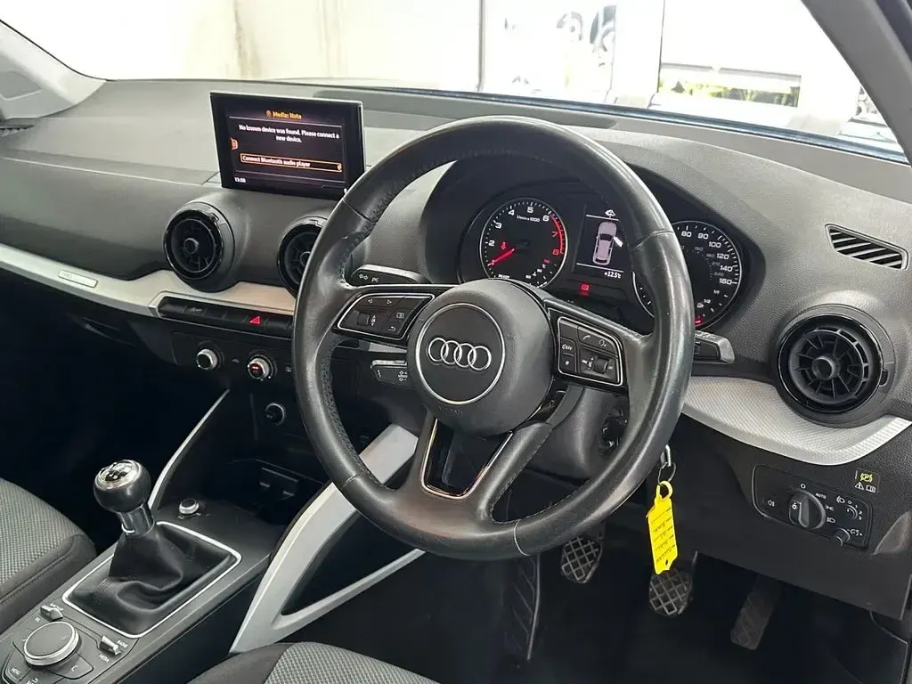 Used Audi Q2 Design 116 HP (85 kW) 2018 Black SUV