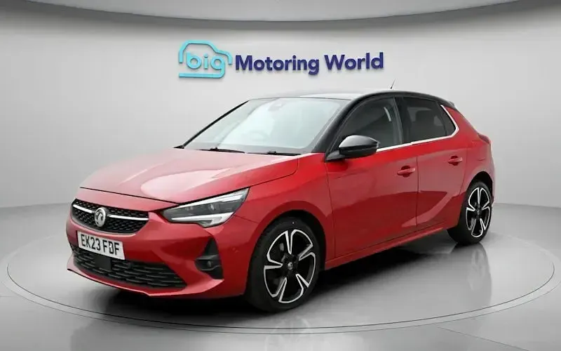 Second-hand Vauxhall Corsa Ultimate 101 CP (74 kW) 2023 Roșu Hatchback