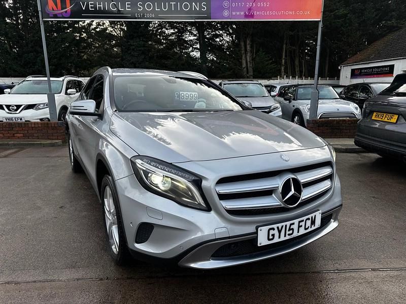 Used Mercedes GLA220 Premium 170 HP (125 kW) 2015 Silver SUV