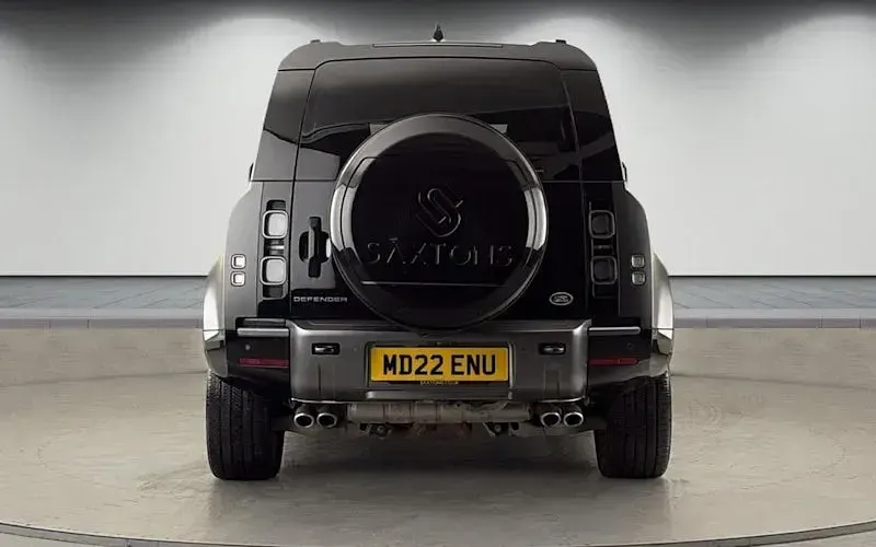 Usado Land Rover Defender Carpathian Edition 525 HP (386 kW) 2024 Carrinha