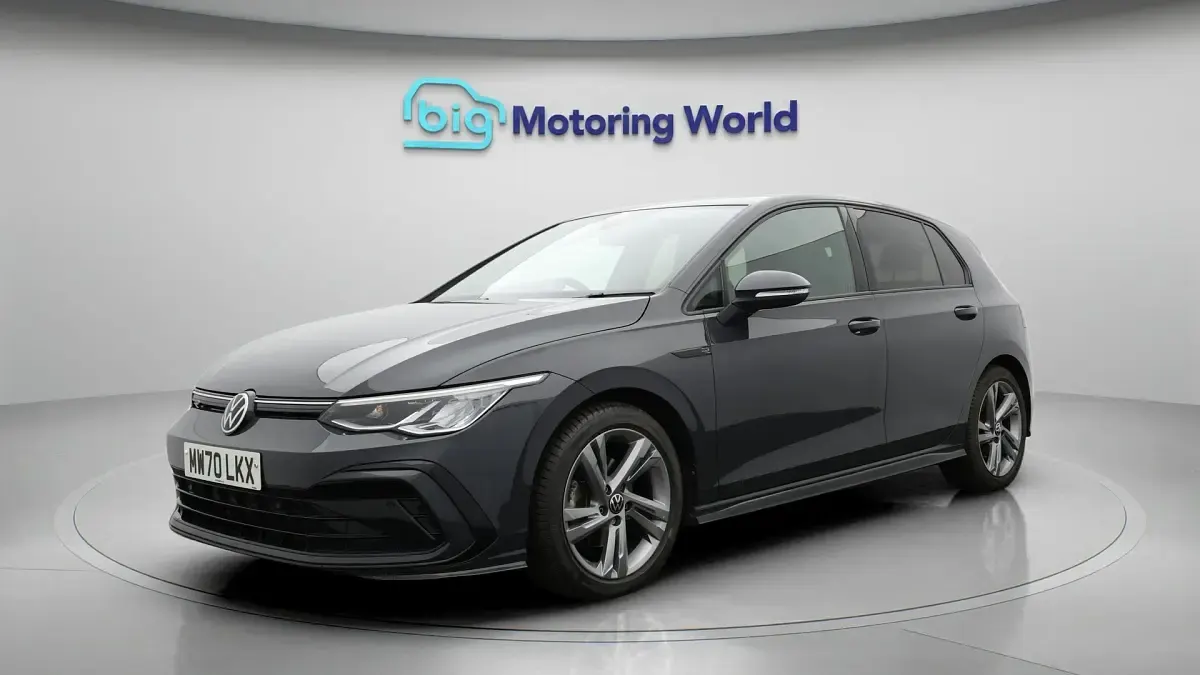 Used VW Golf VIII R-line 148 HP (108 kW) 2020