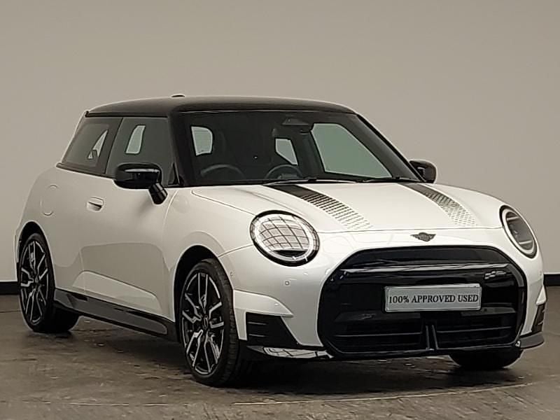 White New 2025 Mini Cooper Sport Hatchback | £27,498 (Super price) - Image 1/4