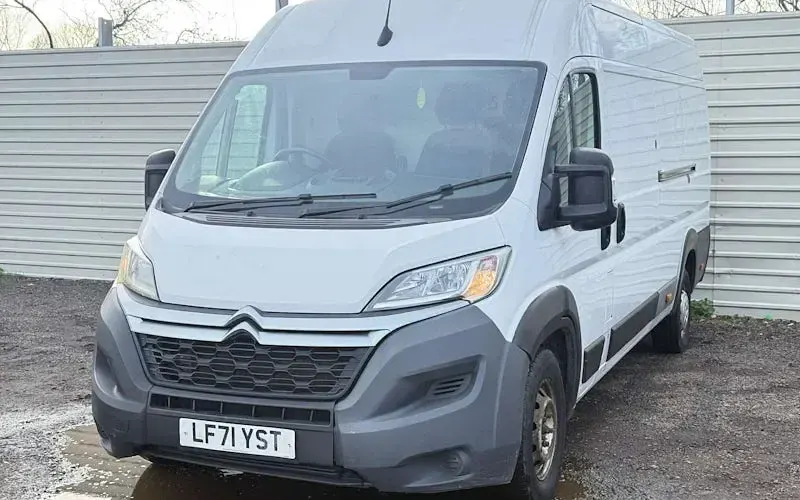 Usado Citroën Relay 140 CV (102 kW) 2023 Van