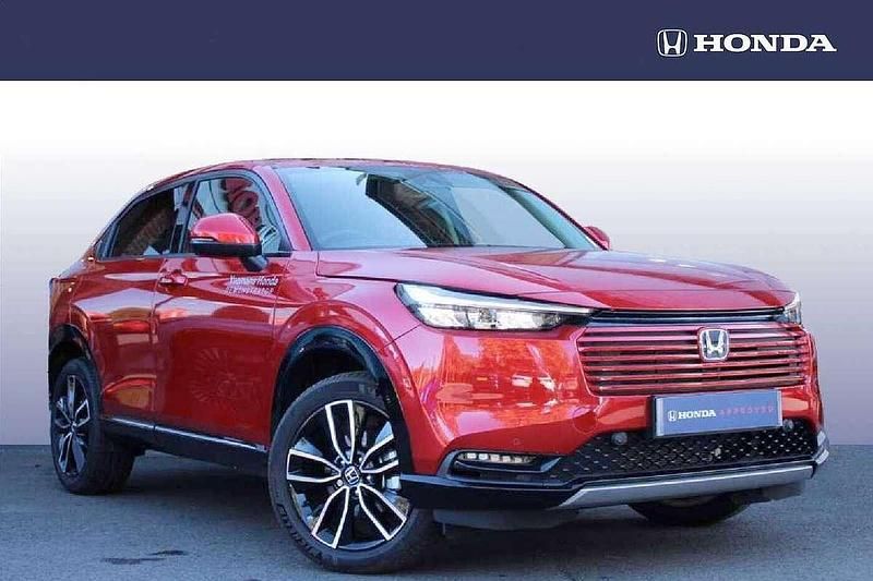 Premium crystal red Used 2025 Honda HR-V Advance SUV | £30,000 (Expensive) - Image 1/4