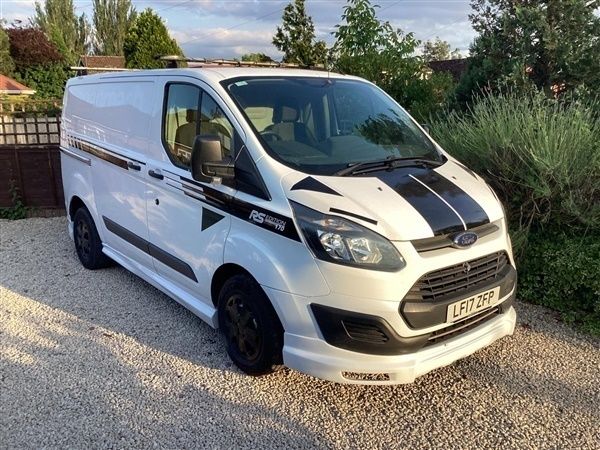 White Used 2017 Ford Transit Custom | £9,994 (Super price) - Image 1/1