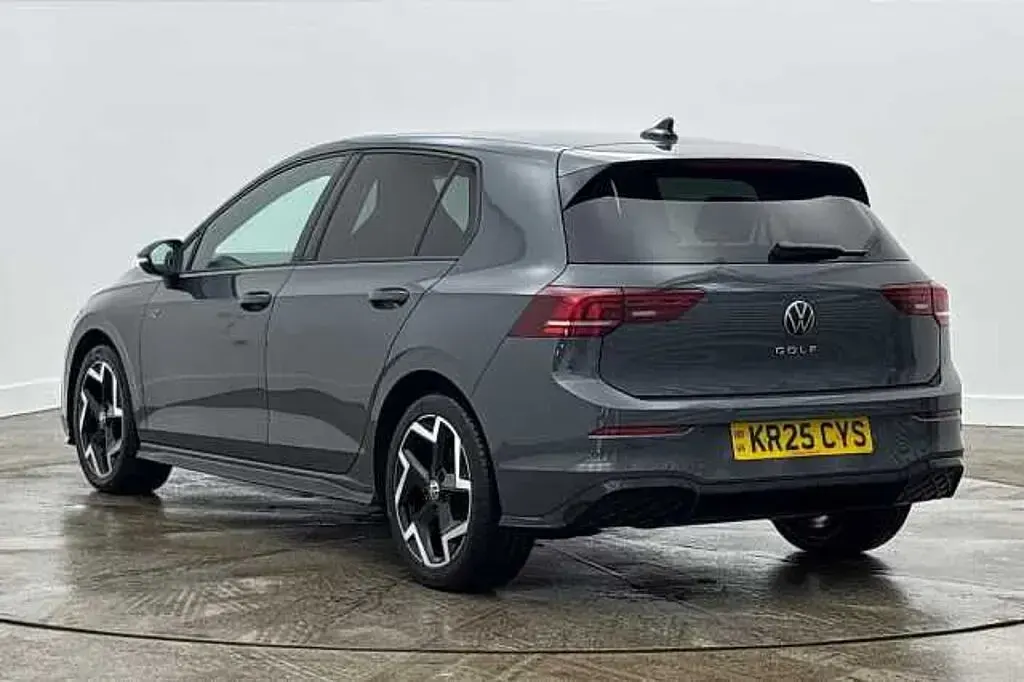 Used VW Golf VIII R-line 150 HP (110 kW) 2025 Grey Hatchback