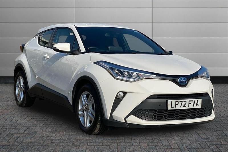 Used Toyota C-HR 122 HP (89 kW) 2023 White SUV