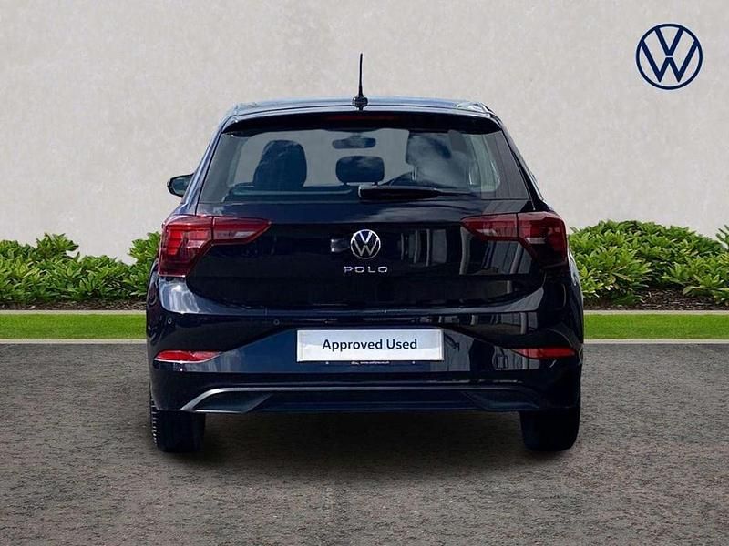 Usado VW Polo Life 95 HP (69 kW) 2022 Preto Citadino
