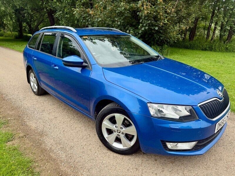 Blue Used 2016 Skoda Octavia SE L Estate | £6,990 (Fair price) - Image 1/4