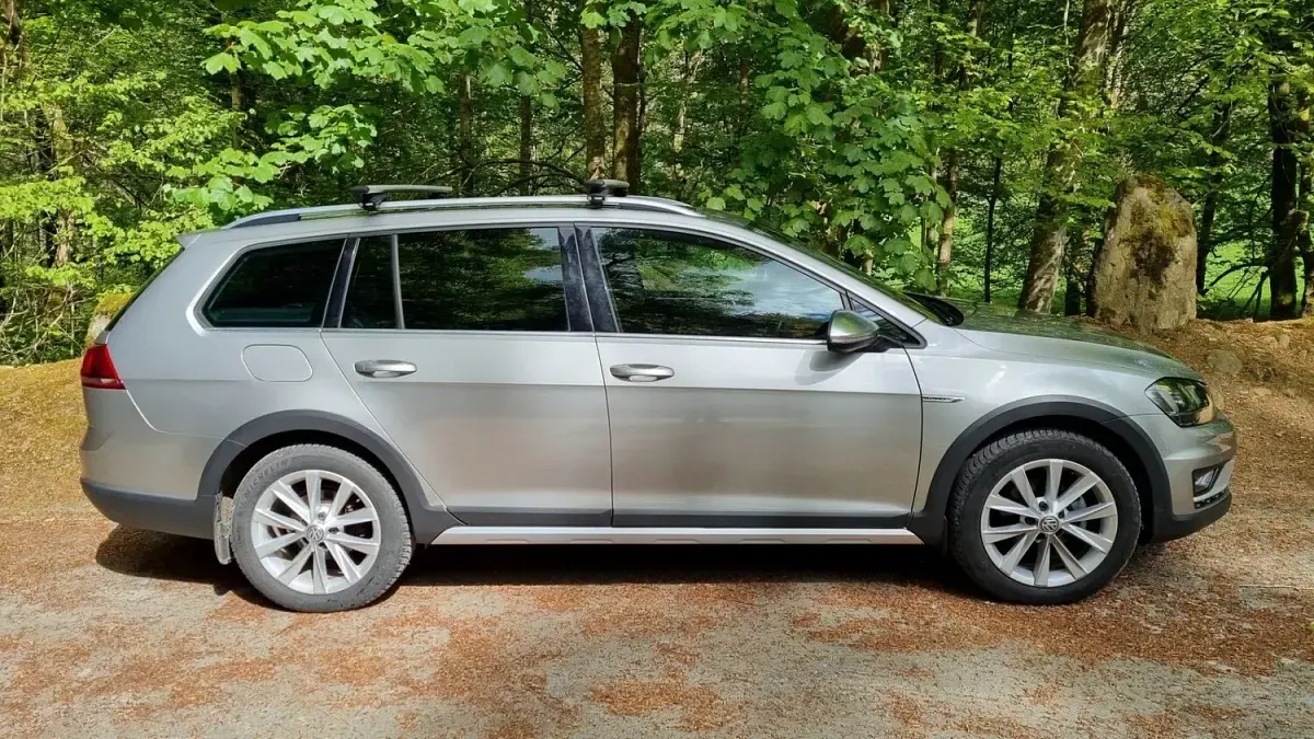 Used VW Golf VII 150 HP (110 kW) 2016 Silver Estate