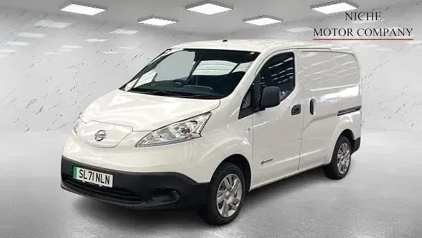 Used Nissan e-NV200 Acenta 80 kW (109 HP) 2021 White MPV