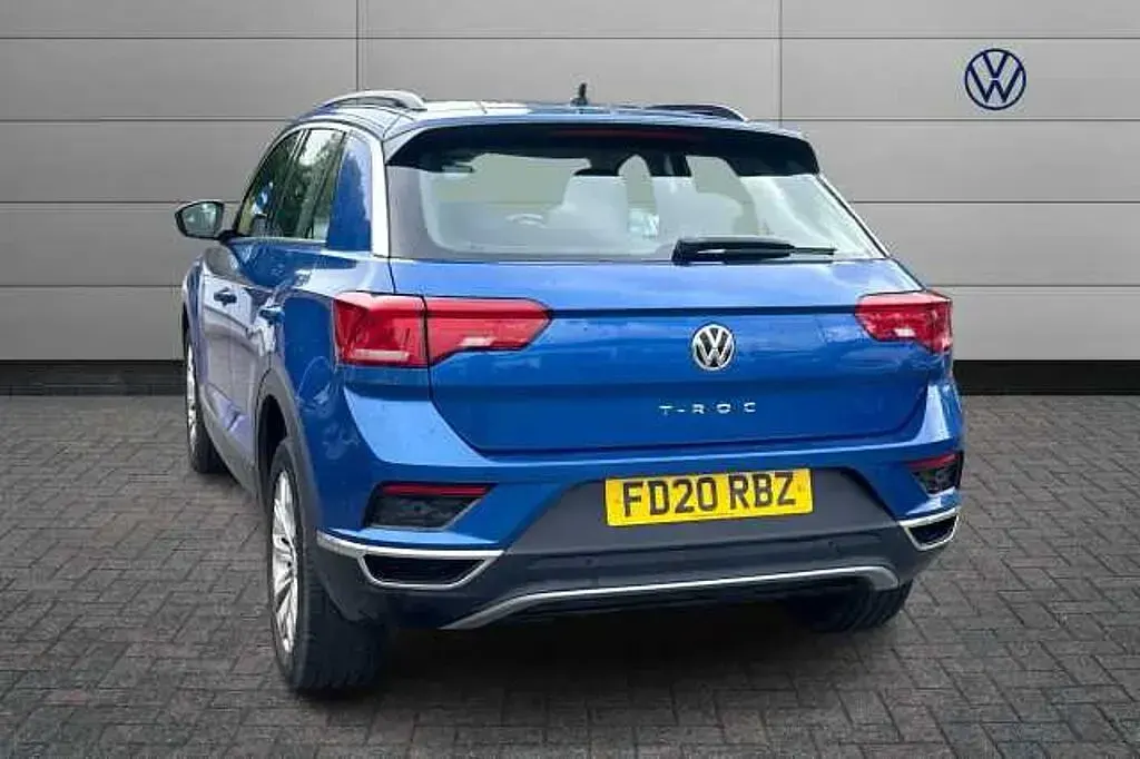 Used VW T-Roc SE 150 HP (110 kW) 2020 Blue SUV