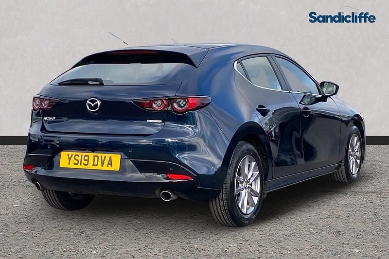 Used Mazda 3 122 HP (89 kW) 2019 Blue Hatchback