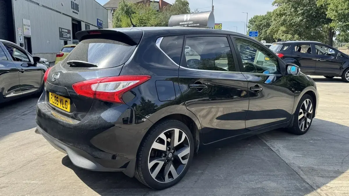 Used Nissan Pulsar Tekna 2016 Black Hatchback