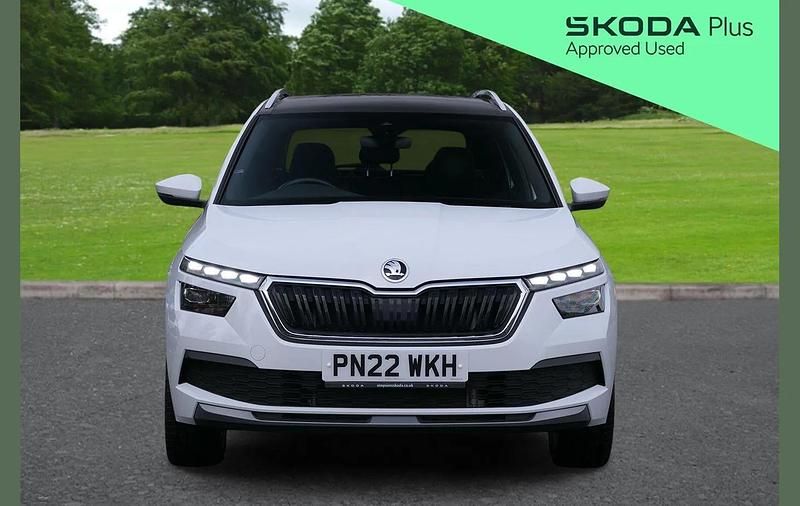 Used Skoda Kamiq SE L 147 HP (108 kW) 2022 Moon white metallic SUV