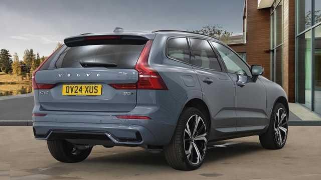 Used Volvo XC60 Ultimate 250 HP (183 kW) 2024 Grey SUV
