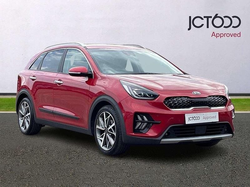 Red Used 2021 Kia Niro 4 SUV | £14,221 (Fair price) - Image 1/4