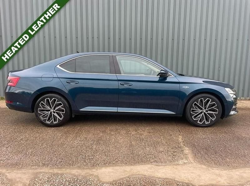 Used Skoda Superb LAURIN & KLEMENT 190 HP (139 kW) 2020 Blue Hatchback