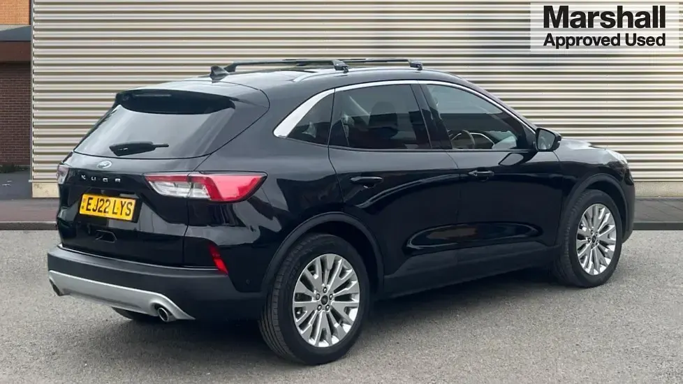 Used Ford Kuga Titanium 150 HP (110 kW) 2022 Black SUV