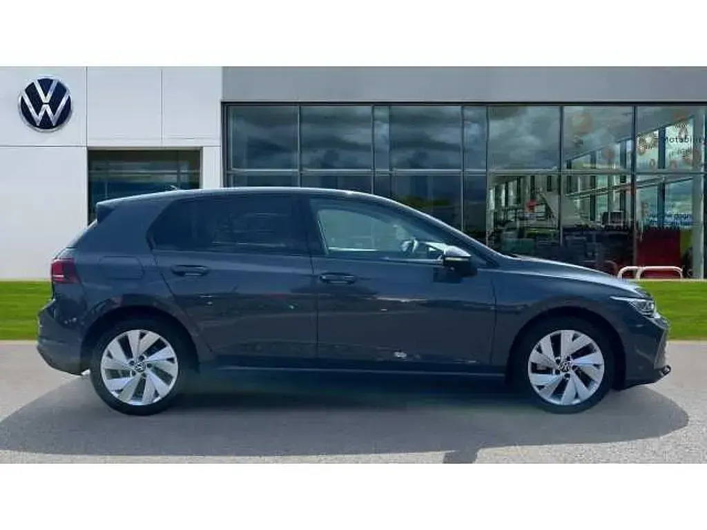 Used VW Golf VIII 204 HP (150 kW) 2025
