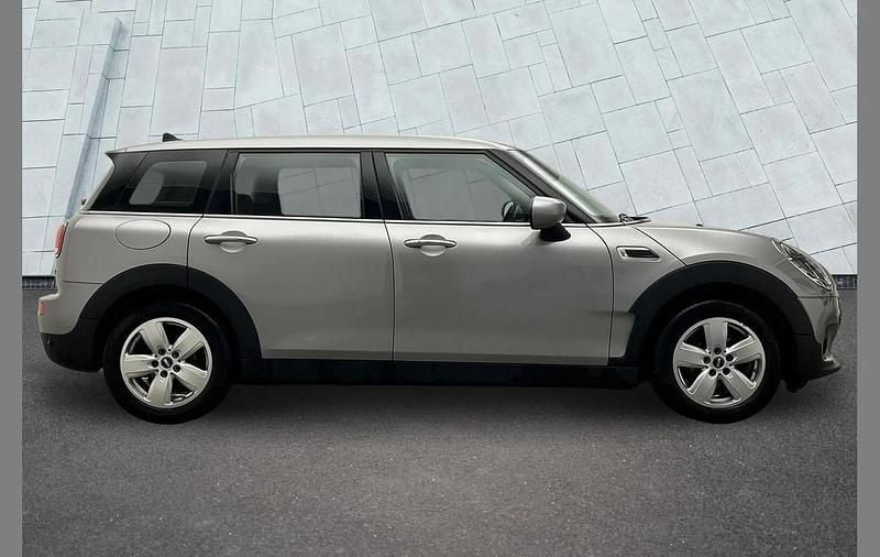 Gebraucht Mini Cooper Clubman Classic 134 PS (98 kW) 2023 Silber Kombi