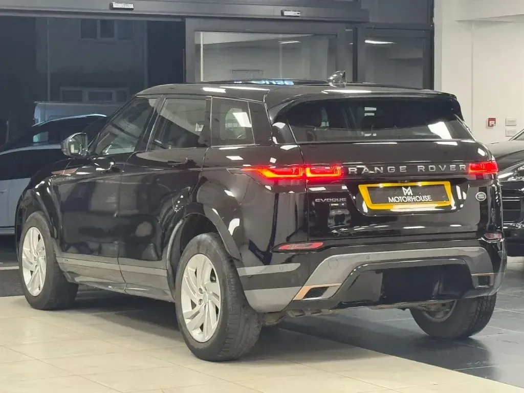 Used Land Rover Range Rover evoque R-Dynamic 180 HP (132 kW) 2019 Black SUV