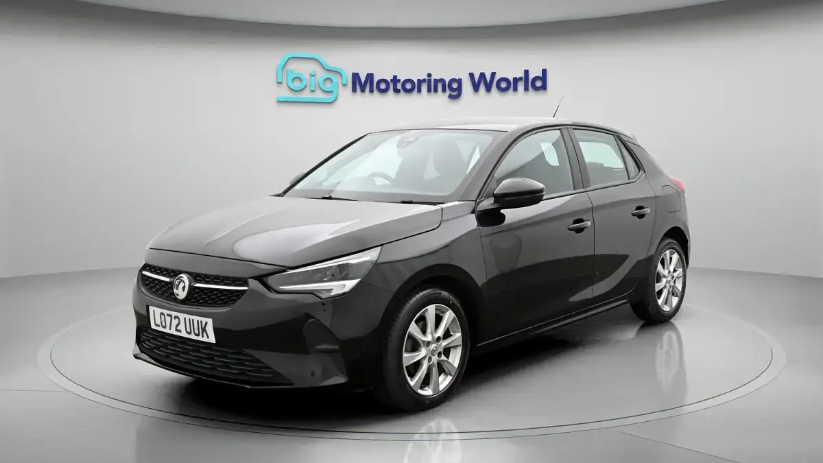 Second-hand Vauxhall Corsa Design Edition 74 CP (54 kW) 2022 Negru Hatchback