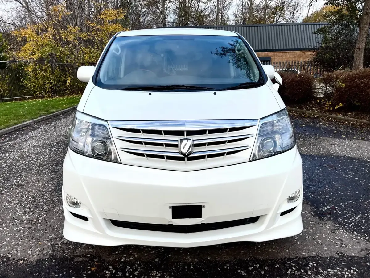 Second-hand Toyota Alphard Edition 159 CP (116 kW) 2008 Alb Monovolum