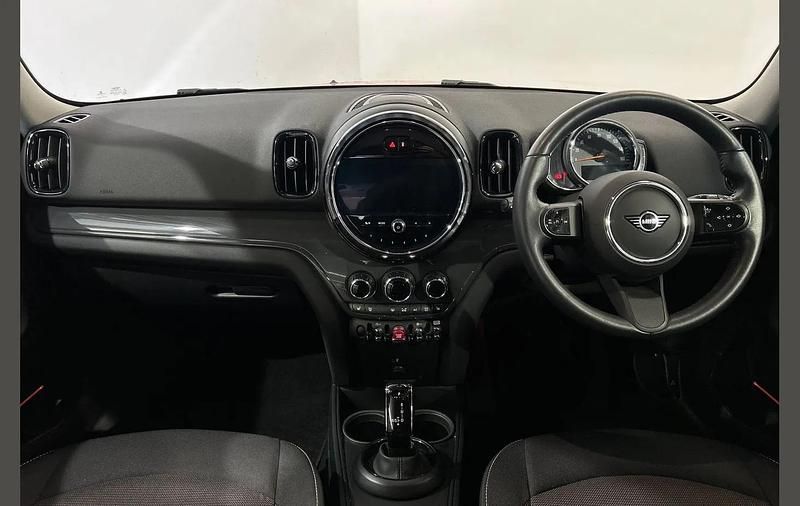 Usado Mini Cooper Countryman Classic 134 CV (98 kW) 2023 Rojo SUV