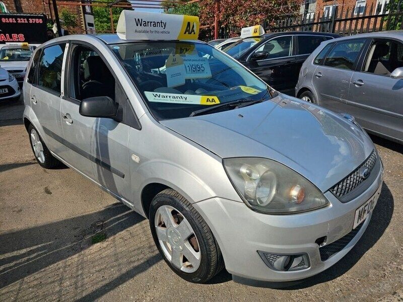 Silver Used 2006 Ford Fiesta Zetec Hatchback | £1,795 (Fair price) - Image 1/4