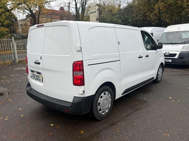 Used Citroën Dispatch 2020 White MPV