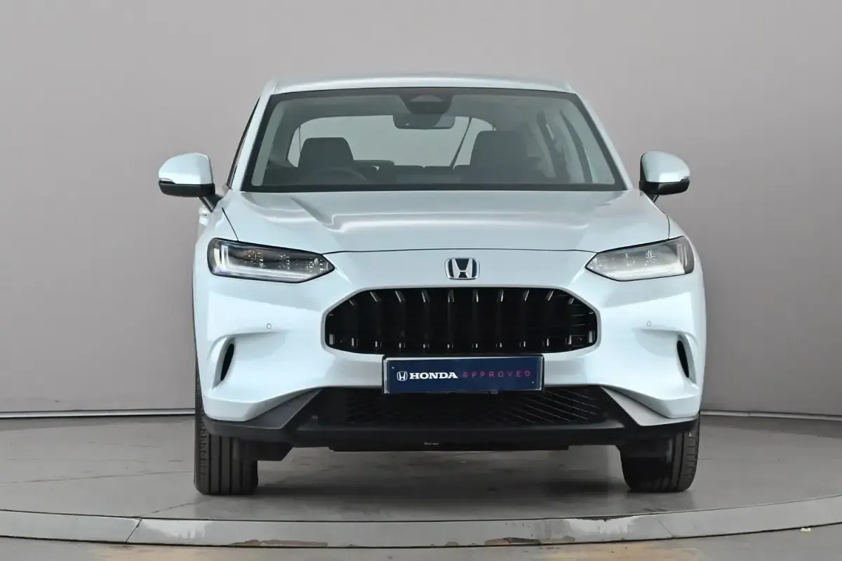 Used Honda ZR-V Elegance 184 HP (135 kW) 2025 White SUV