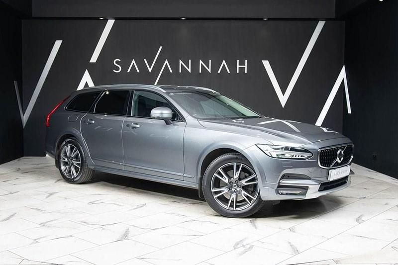 Usado Volvo V90 CC Pro 190 HP (139 kW) 2019 Cinzento Carrinha