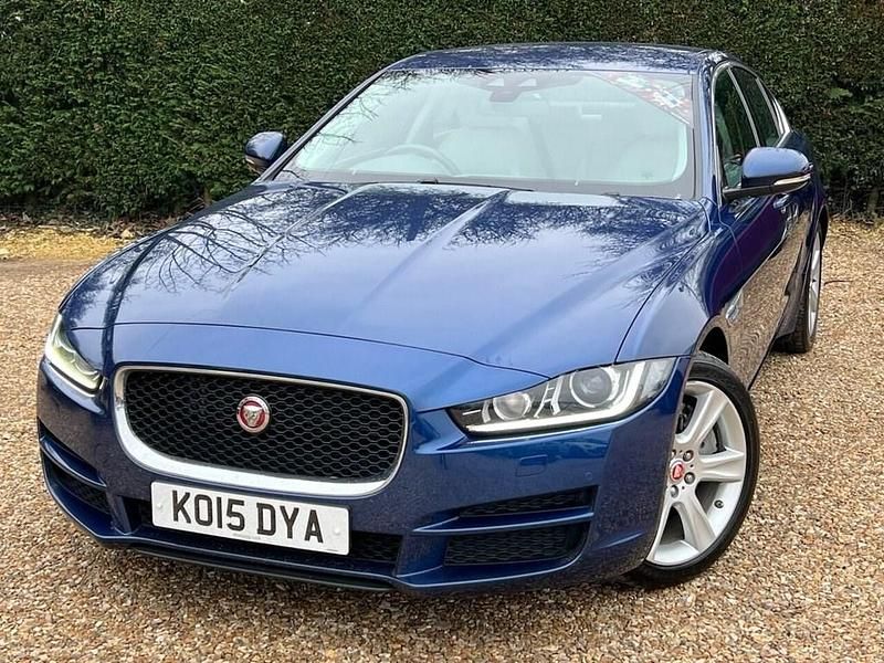 Used Jaguar XE Portfolio 240 HP (176 kW) 2015 Blue Sedan