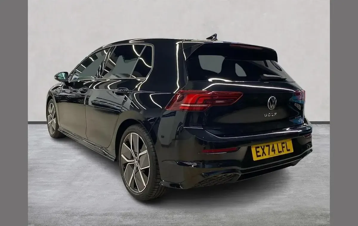 Used VW Golf VIII R-line 150 HP (110 kW) 2024 Black Hatchback
