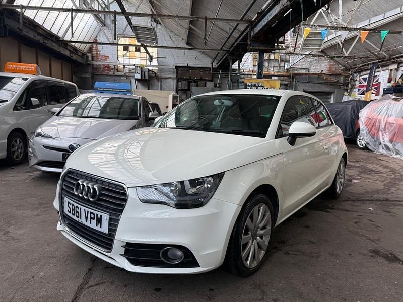 Used Audi A1 Sport 122 HP (89 kW) 2012 White Hatchback