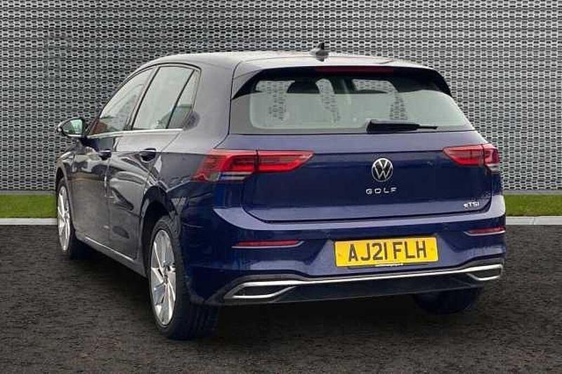 Used VW Golf VII 150 HP (110 kW) 2021 Hatchback