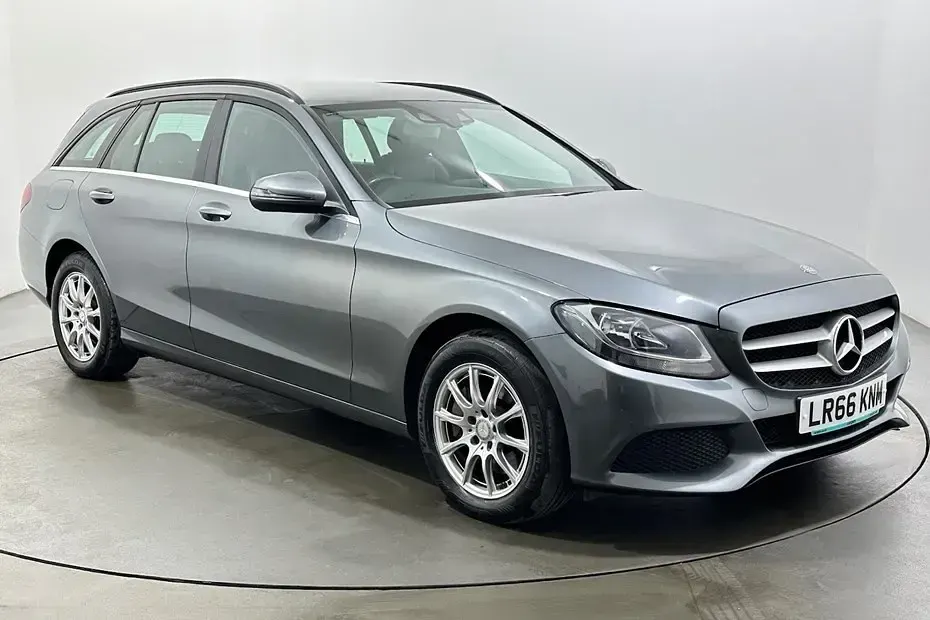 Used Mercedes C250 SE 204 HP (150 kW) 2016 Estate