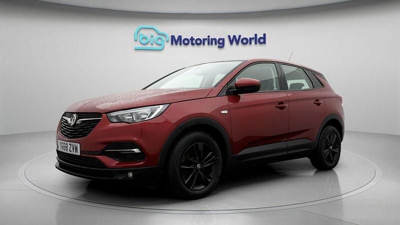 Second-hand Vauxhall Grandland X S 131 CP (96 kW) 2018 Roșu SUV